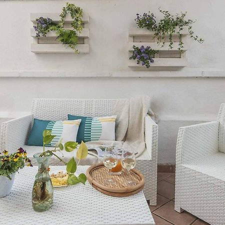 Apartmán Terzo Campanello - Terrazza Nel Centro Storico Lecce Exteriér fotografie