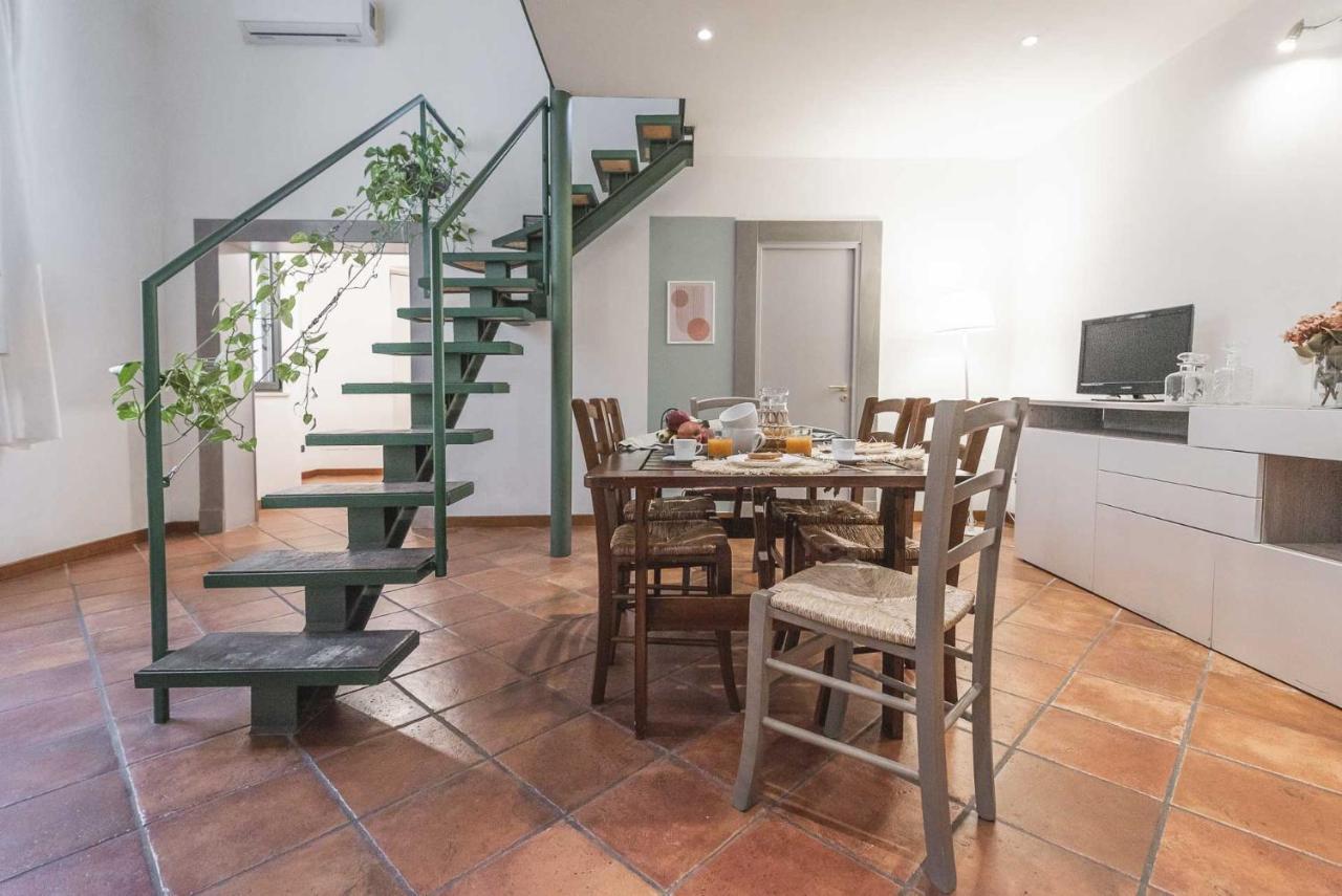 Apartmán Terzo Campanello - Terrazza Nel Centro Storico Lecce Exteriér fotografie